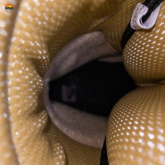 Roxy Snowboard Boots White Gold Track Lace Model Retro Style Women's Size 8.5 - Picture 16 of 16